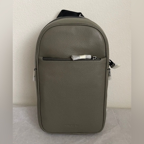 COACH Metropolitan Leather Sling Bag Army Green $425 Unisex - Picture 1 of 6